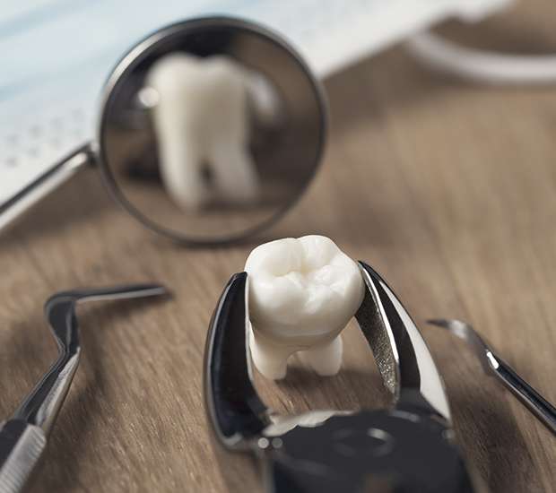 Grand Rapids When Is a Tooth Extraction Necessary